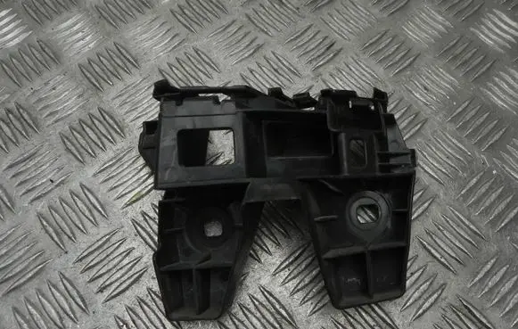 Volkswagen PASSAT B8 Front bumper mounting bracket 3G9807484A