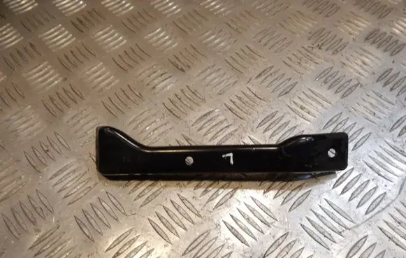 Radiator support slam panel bracket