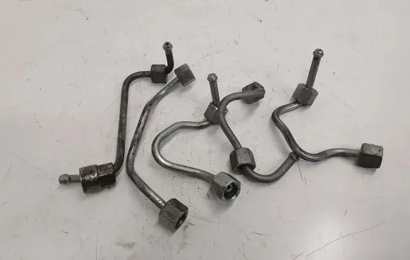Renault Kangoo II Fuel injector supply line/pipe 