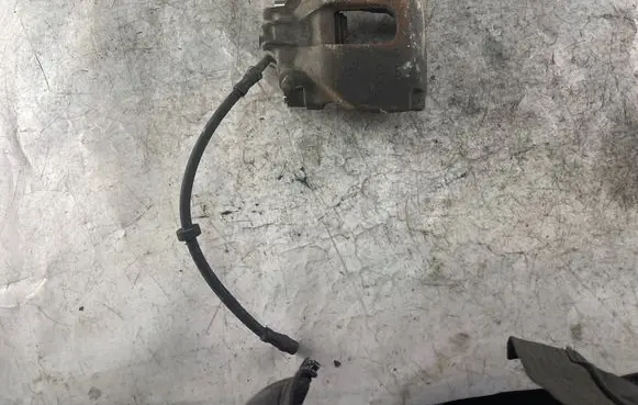 Volvo V70 Front brake caliper