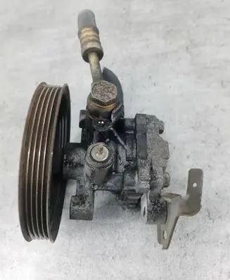 Mitsubishi Lancer Power steering pump