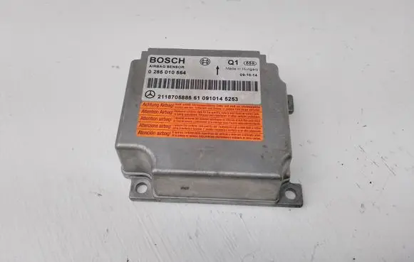 Mercedes-Benz CLS C219 Airbag control unit/module 0285010564 2118705885 0910145253