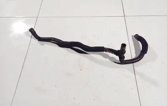Renault Megane III Engine coolant pipe/hose
