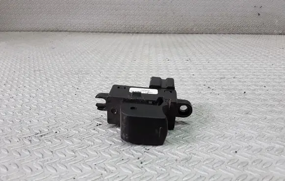 Nissan Note (E11) Electric window control switch