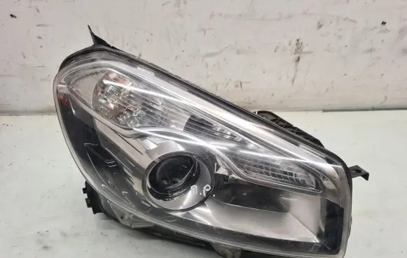 Nissan Qashqai+2 Headlight/headlamp 26010BR61B