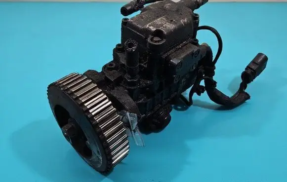 Skoda Octavia Mk1 (1U) Fuel injection high pressure pump 0460404977 IMPRK1502585