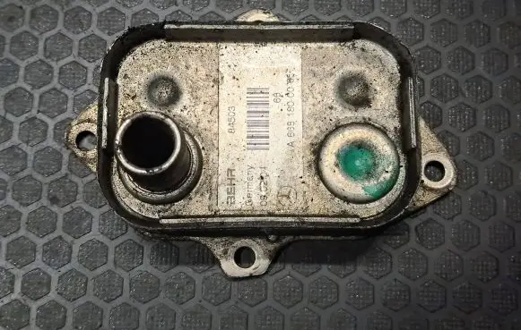 Mercedes-Benz A W168 Engine oil radiator A6681800065