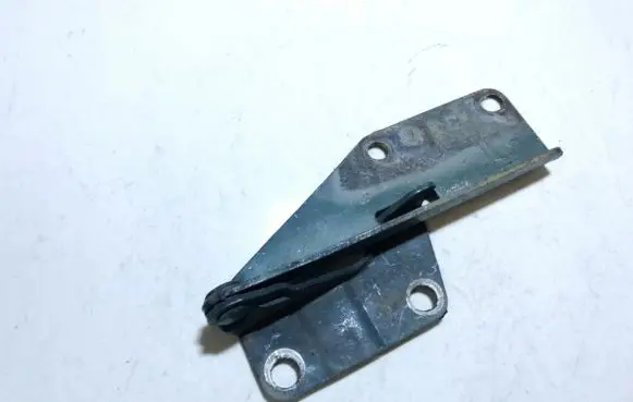 Nissan Almera Engine bonnet/hood hinges
