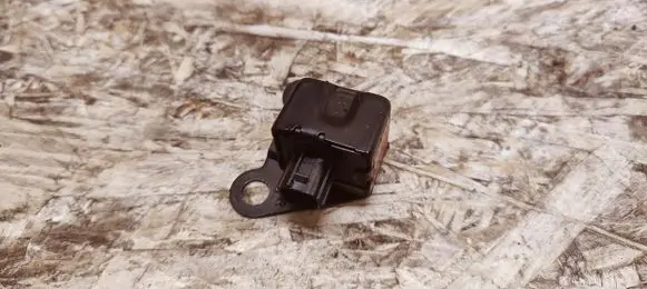 Lexus SC 430 Airbag deployment crash/impact sensor 8983524010