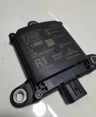 Mitsubishi Outlander Blind spot module A2C7579570000 00B16B25009E8 2014DJ5772