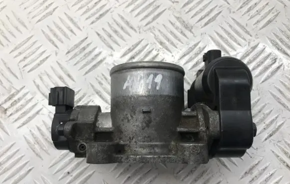 Toyota Avensis T250 Throttle valve 261000R010 1923002010