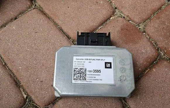Opel Astra K Cruise control relay 13513595-