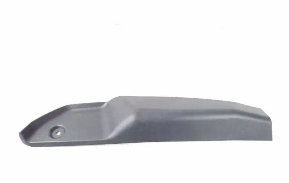Rear/tail light trim molding