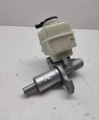 Brake fluid reservoir