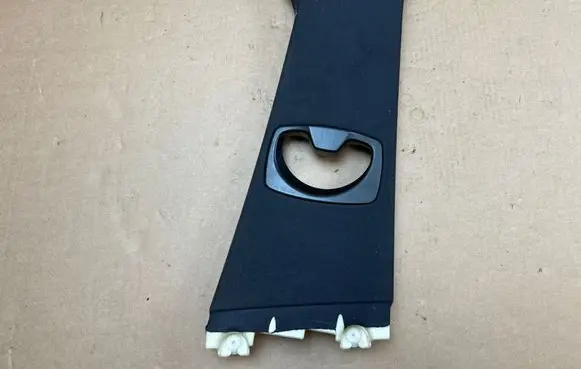 BMW 5 E60 E61 (B) pillar trim (top) 7027088