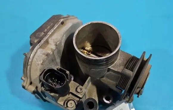 Seat Ibiza II (6k) Throttle body valve 030133064F IMPRK1613292