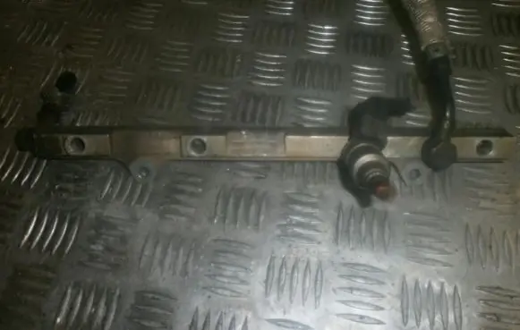 Mazda 626 Fuel main line pipe a46000001