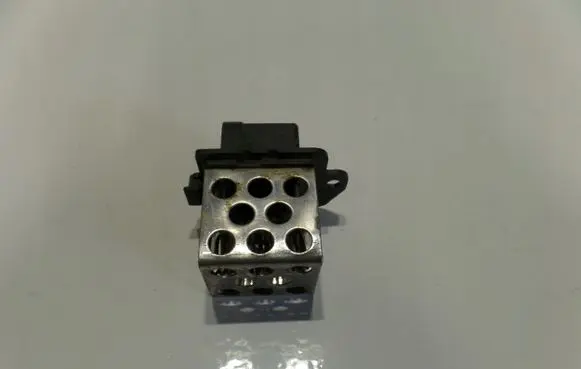 Renault Megane III Fan control module 