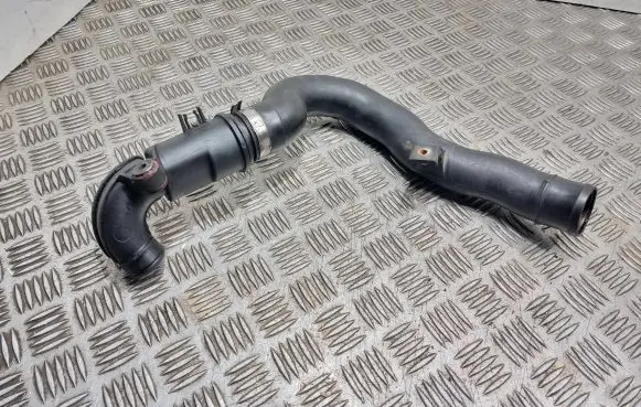 Nissan Almera N16 Intercooler hose/pipe 8200184191 013518b 054818b