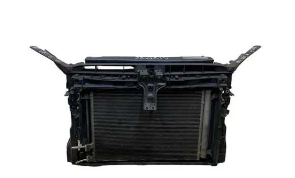 Volkswagen Golf VII Radiator set 5Q0959455AQ 5Q0121251ER 5Q0010651M