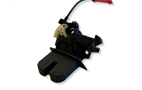Audi TT TTS Mk2 Tailgate/trunk/boot lock/catch/latch 8P4827505C