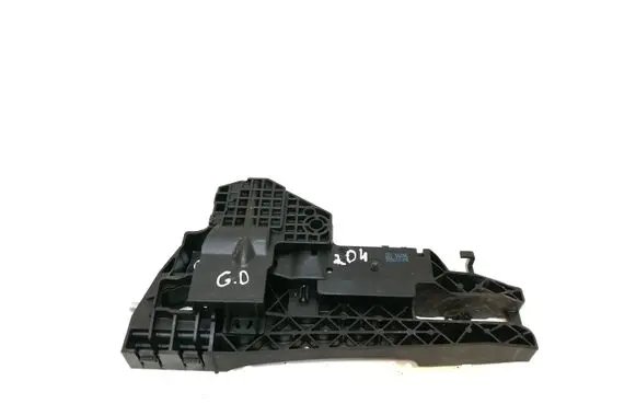 Rear door exterior handle/bracket