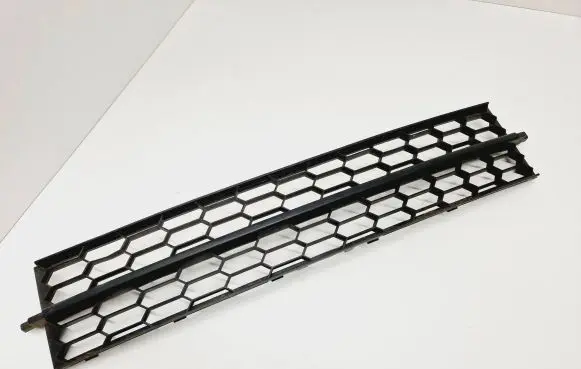 Skoda Octavia Mk3 (5E) Front grill 5E0853677 3200201114