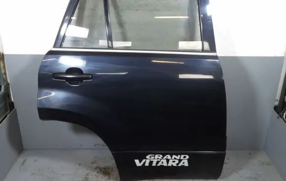 Suzuki Grand Vitara II Rear door