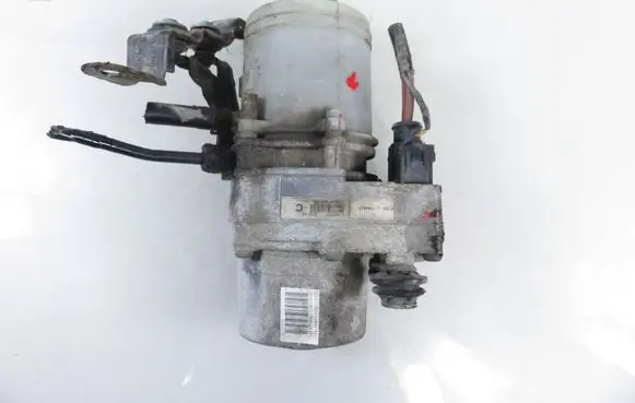 Skoda Fabia Mk1 (6Y) Power steering pump 6Q0423155AD