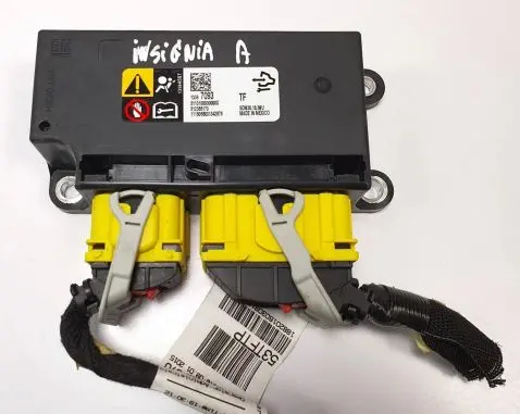 Opel Insignia A Airbag control unit/module 13597093