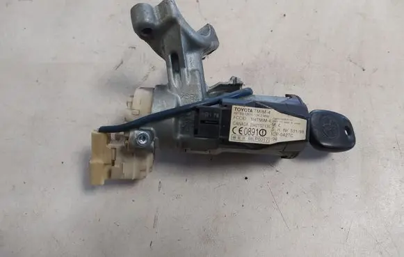 Toyota Yaris Ignition lock 8978352010