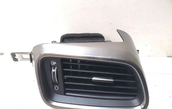 KIA Sorento Dashboard side air vent grill/cover trim 97490C5000