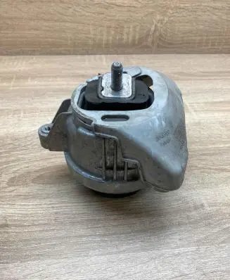 BMW M4 F82 F83 Engine mount bracket 2284818 13981112