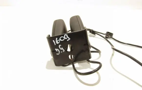 Volvo S40 Rear seatbelt buckle