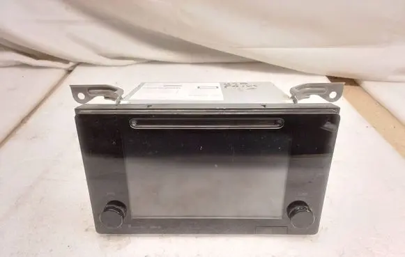 Toyota Prius (XW50) Radio/CD/DVD/GPS head unit 8610047561