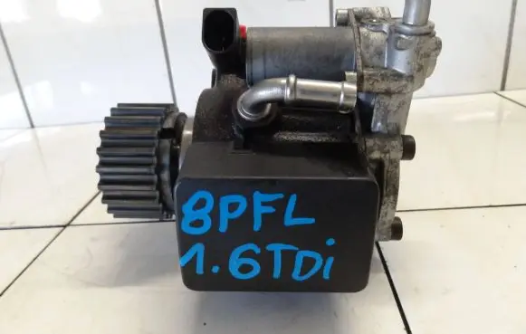 Audi A3 S3 8P Fuel injection high pressure pump 03L130755AH V100SVR04 03071216424B
