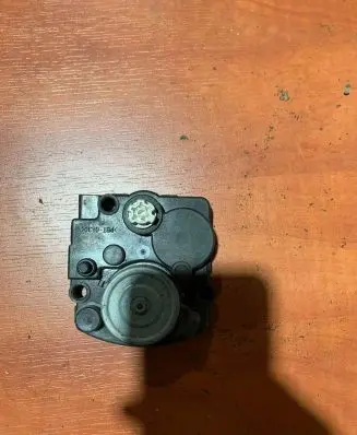 Lexus RX 450H Headlight level adjustment motor 8566330010 8651000850
