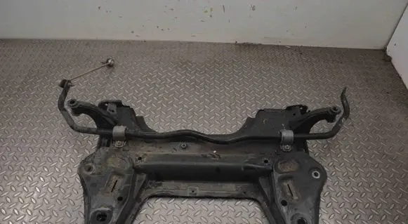 Peugeot 208 Front subframe 28446U 0682