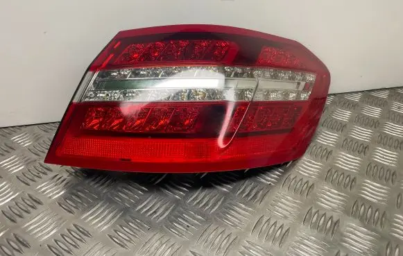 Mercedes-Benz E W212 Rear/tail lights A2129060658