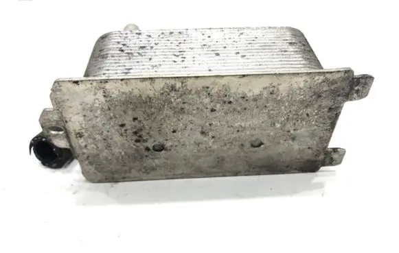 Engine oil radiator