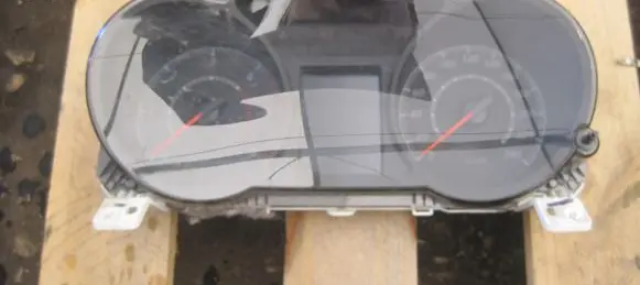 Mitsubishi Outlander Speedometer (instrument cluster) 8100B622