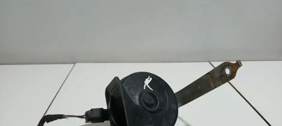 BMW 7 E65 E66 Horn signal 0055306