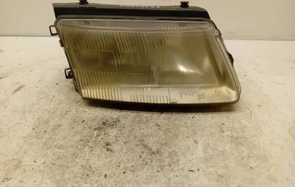 Volkswagen PASSAT B5 Headlight/headlamp