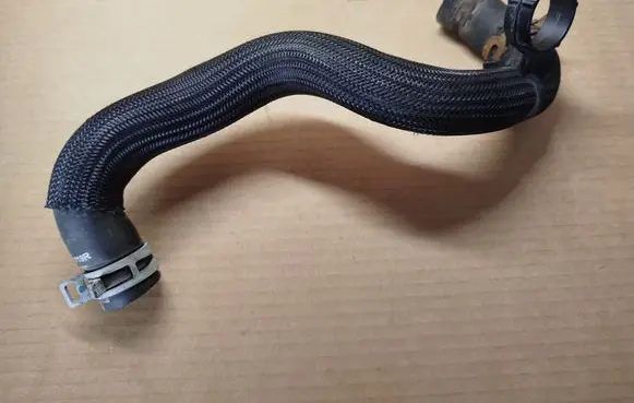 Renault Trafic III (X82) Engine coolant pipe/hose 140532719R 93450183