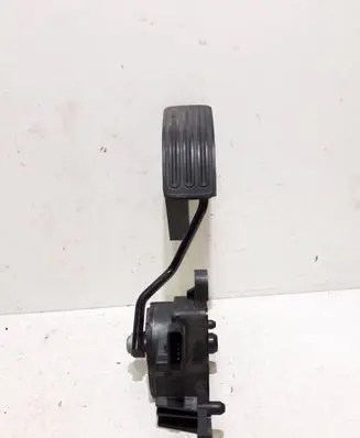 Nissan Qashqai Accelerator throttle pedal 1498B 01282