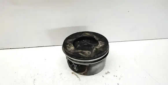 BMW 5 E60 E61 Piston 