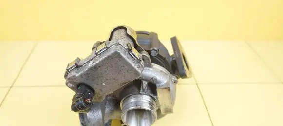 Mercedes-Benz C W204 Turbo A6510902780 28SP15