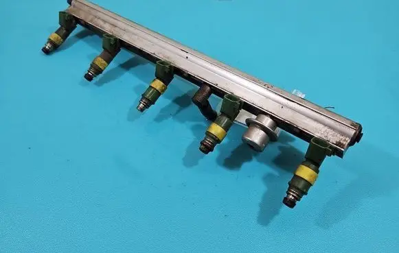 Fuel injector