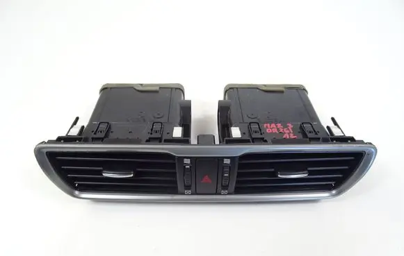 Mazda 3 III Dash center air vent grill BHN16491X