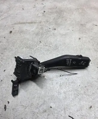 Volkswagen Caddy Wiper control stalk 1K0953519L 01203517 20351772105339